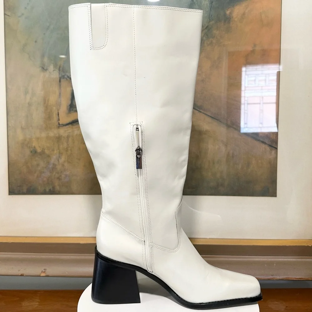 🌸VINCE CAMUTO 🌸 Sangeti Extra Wide Calf Boot Off White Size: 11W